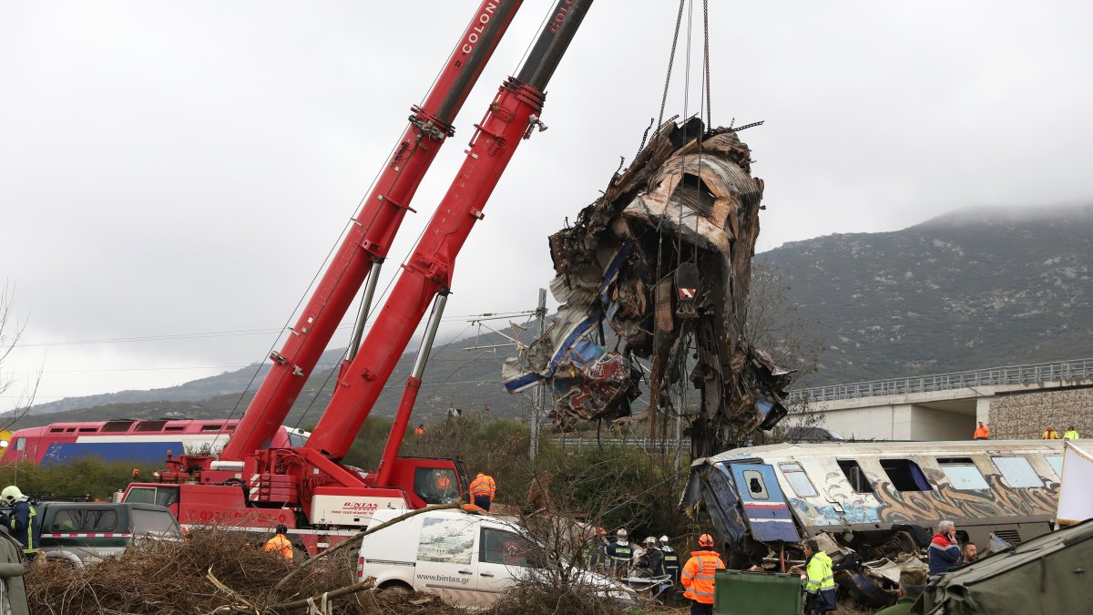 Greece Train Crash: Workers Strike, Citing Dangerous Rail System – NBC Bay Area - Vimarsana News