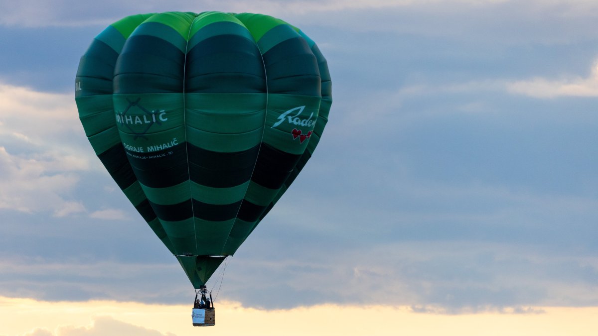 Photo of La société française Zephalto présente une opportunité de passer une journée au bord de l’espace – NBC Bay Area