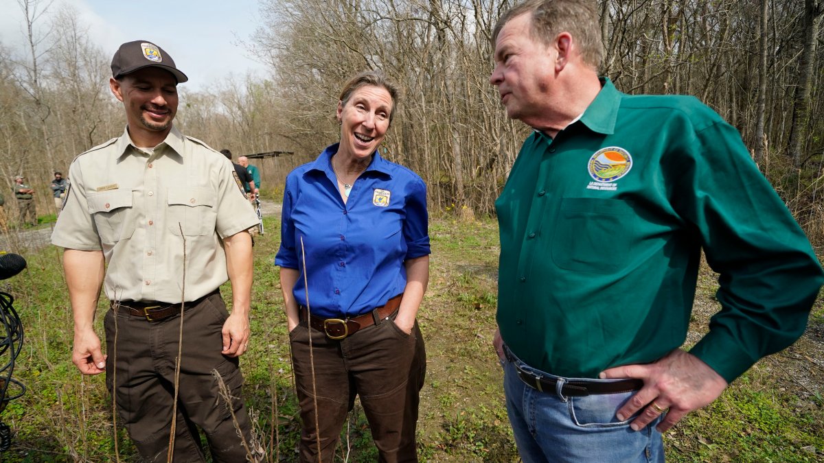 Coalition of Scientists Call for Removal of US Wildlife Director – NBC Bay Area - Vimarsana News