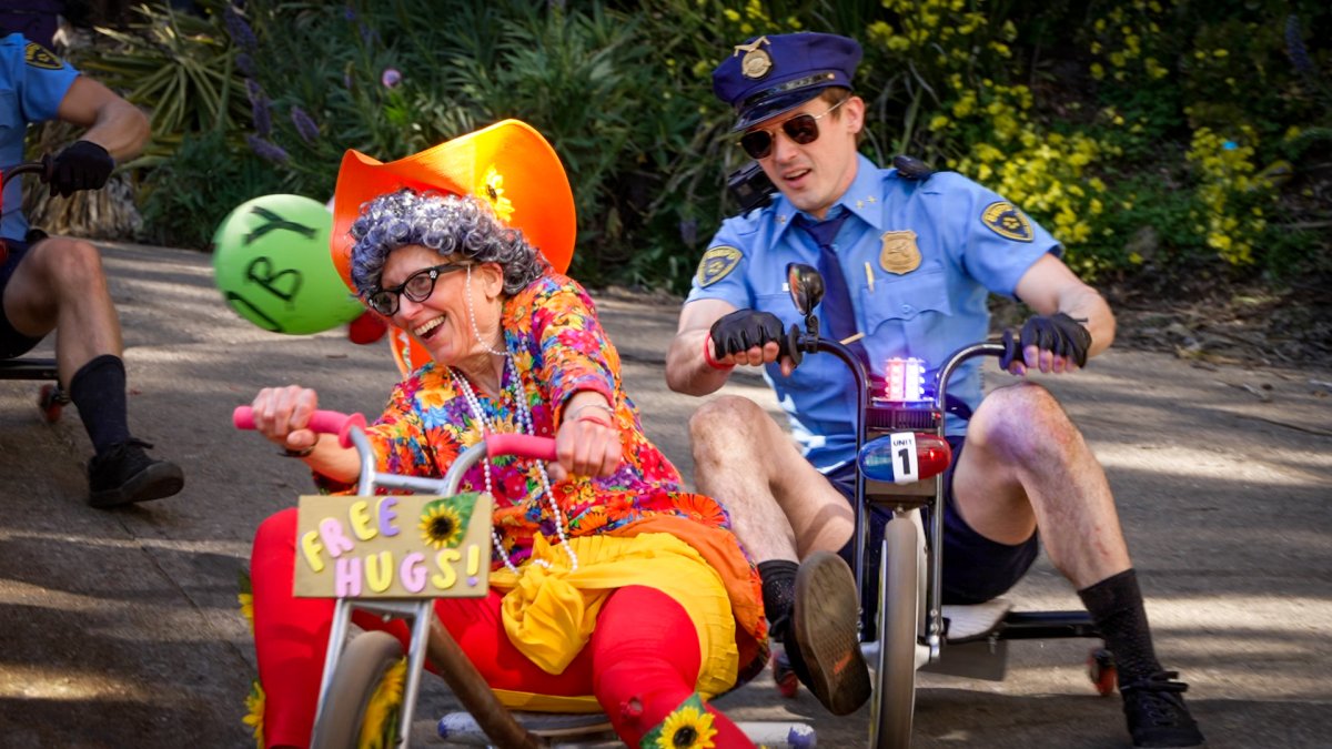 ‘Bring Your Own Big Wheel’ Rolls Down San Francisco’s Real Crookedest