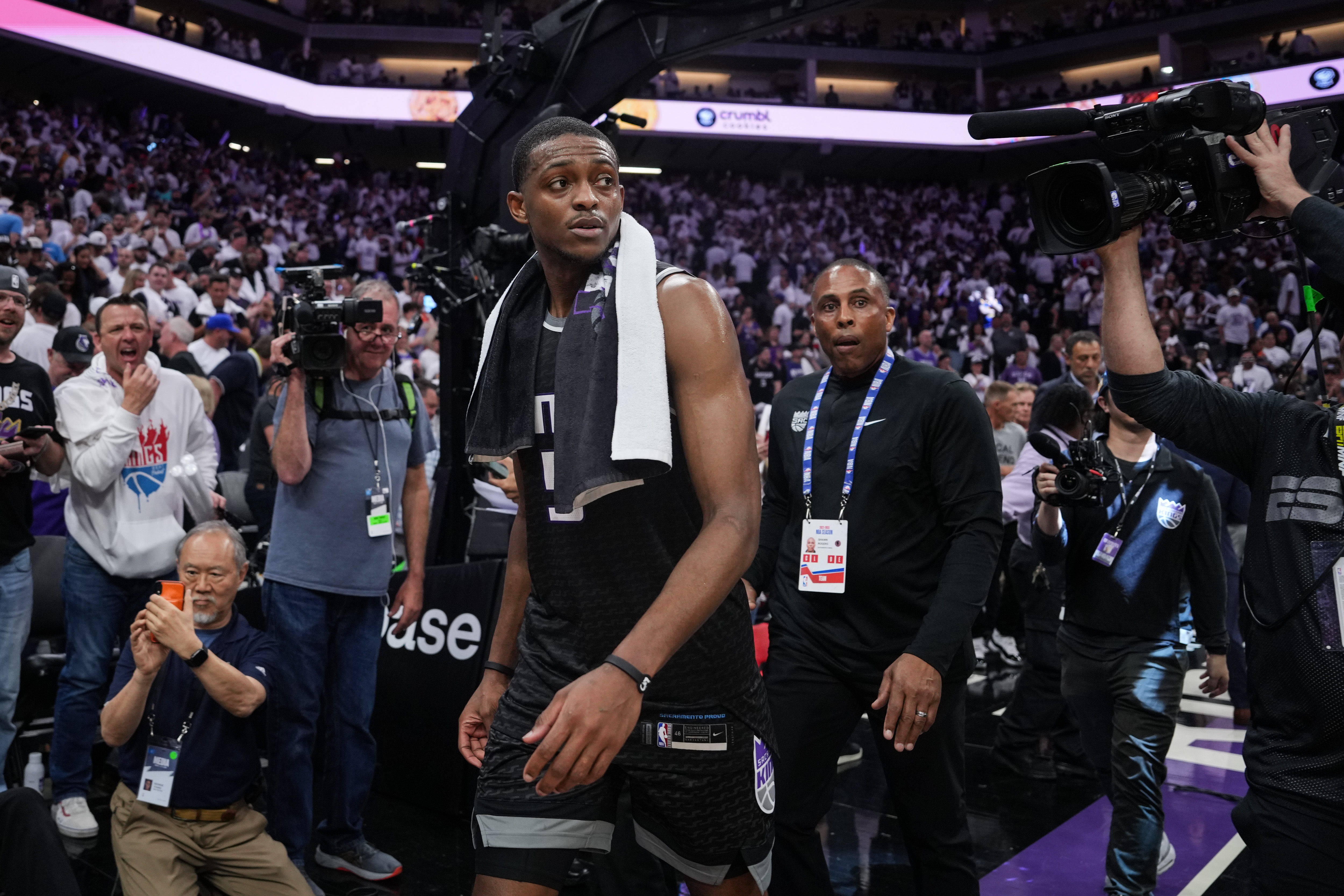 De'Aaron Fox Says A Successful Season In 'Being In The Playoffs' - Sactown  Sports