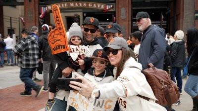 How excited should fans be with Giants, A's in first place?