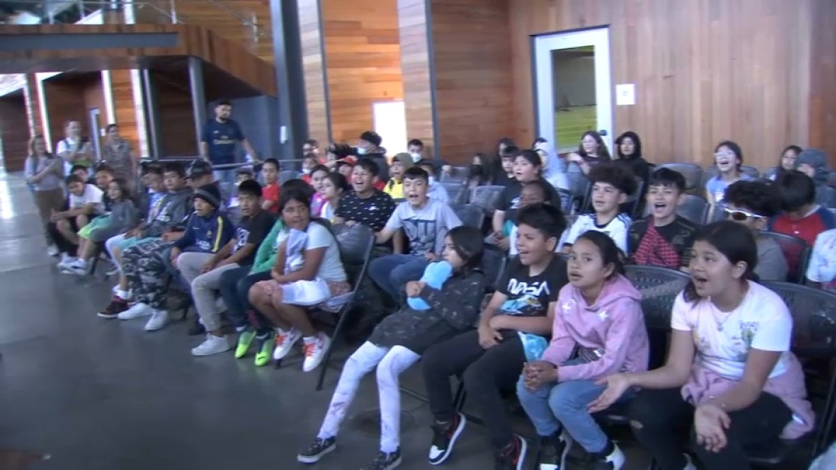 school-shout-out-students-attending-sj-earthquakes-field-trip-nbc