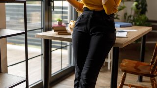 A Recession Could Hit Single Women Especially Hard, Says Financial Advisor. Here’s How They Can Prepare