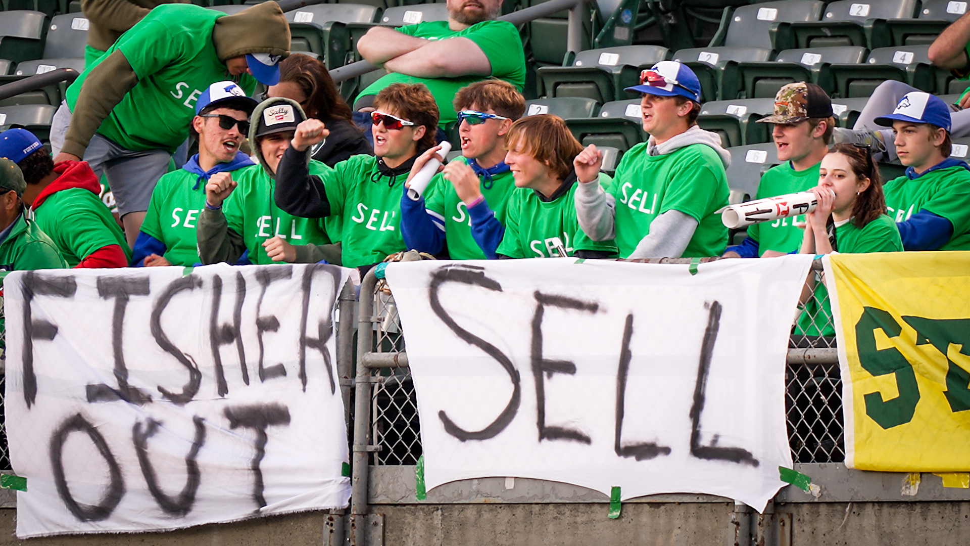 Oakland A's Fans Protest Vegas Move, Call for Owner to Sell the