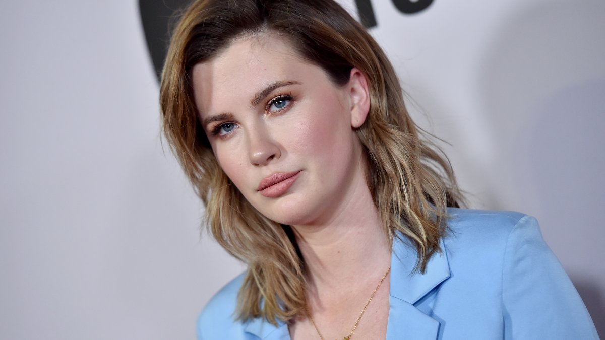 Ireland Baldwin Welcomes Baby With Musician RAC – NBC Bay Area - Vimarsana News