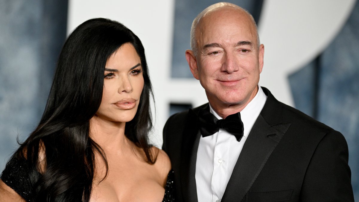 Peek Inside Jeff Bezos' Mysterious Private World – NBC Bay Area - Vimarsana News