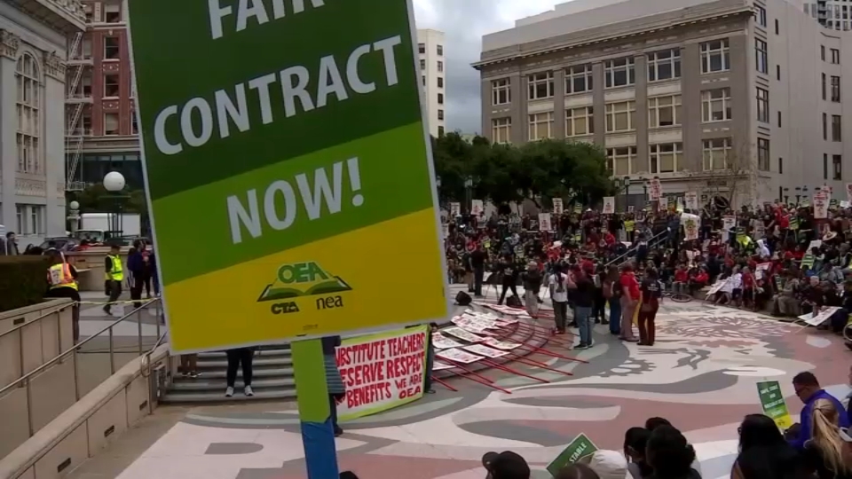 State Schools Chief Steps In As Oakland Teachers Strike Hits Day 2 ...