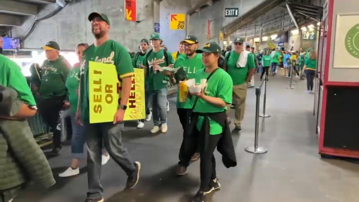 Oakland A's fans raise $27,000-worth of shirts for reverse boycott