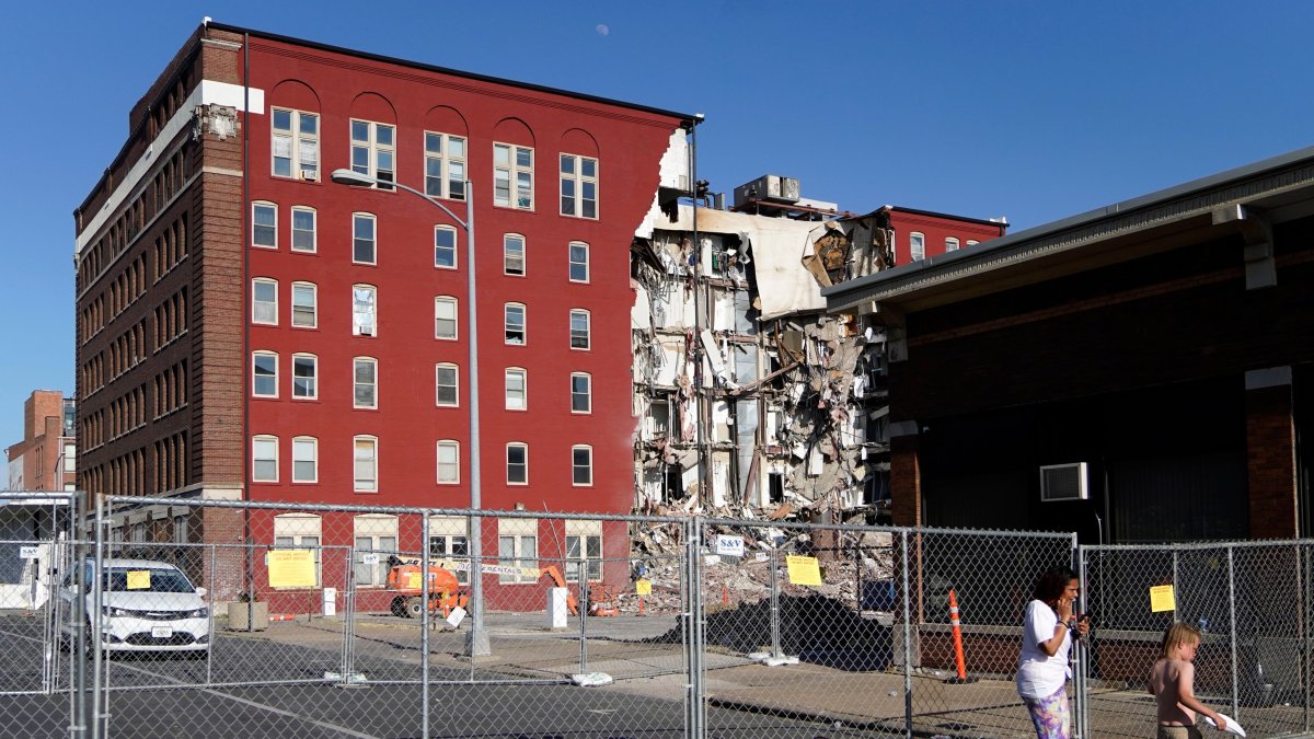 Residents of Collapsed Iowa Building Were Allowed to Stay as Reports Noted Crumbling Risk – NBC Bay Area - Vimarsana News