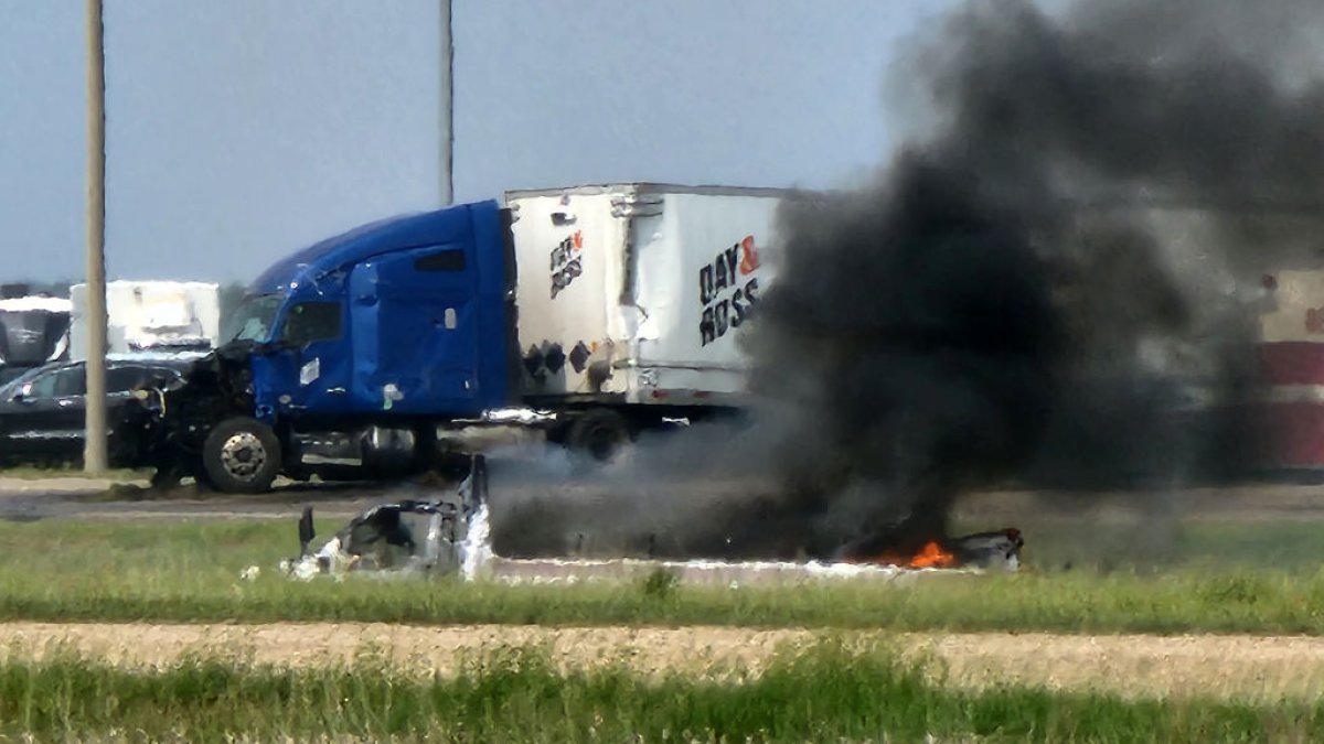 Canada highway crash: at least 15 people killed after truck collides with bus – NBC Bay Area - Vimarsana News