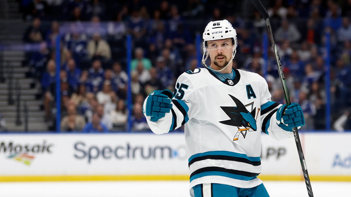 Sharks' Erik Karlsson wins third career Norris Trophy at 2023 NHL Awards – NBC Bay Area - Vimarsana News