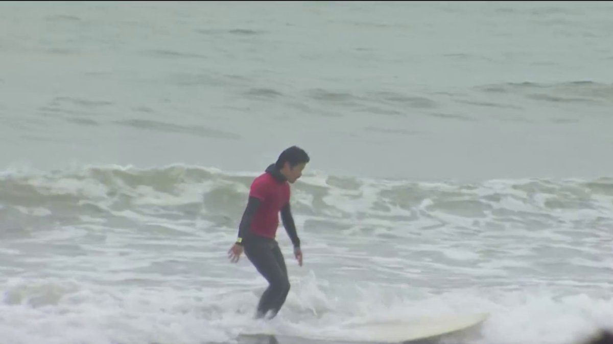 Surfers paddle out for annual contest in Pacifica - Vimarsana News
