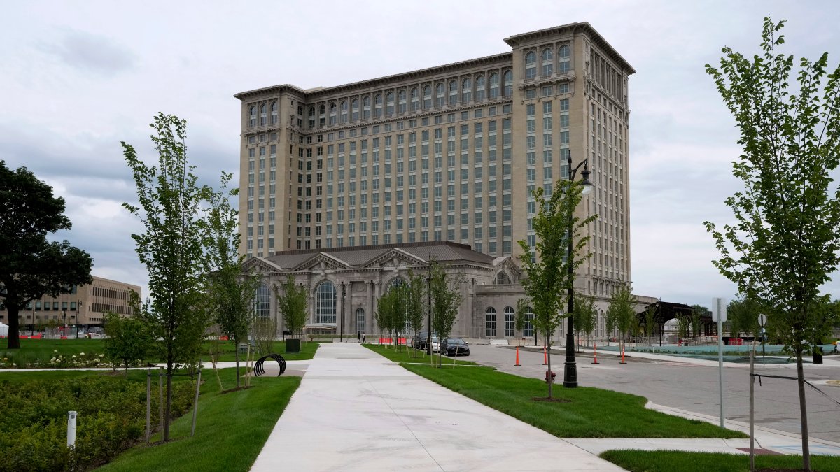 Ten years since bankruptcy, Detroit rebounds but some feel burned – NBC Bay Area - Vimarsana News