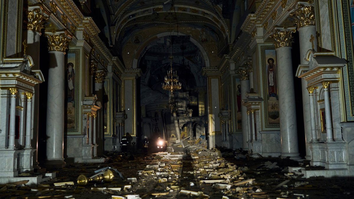 Overnight Russian strike on Ukraine's Odesa leaves one dead, dozens hurt – NBC Bay Area - Vimarsana News