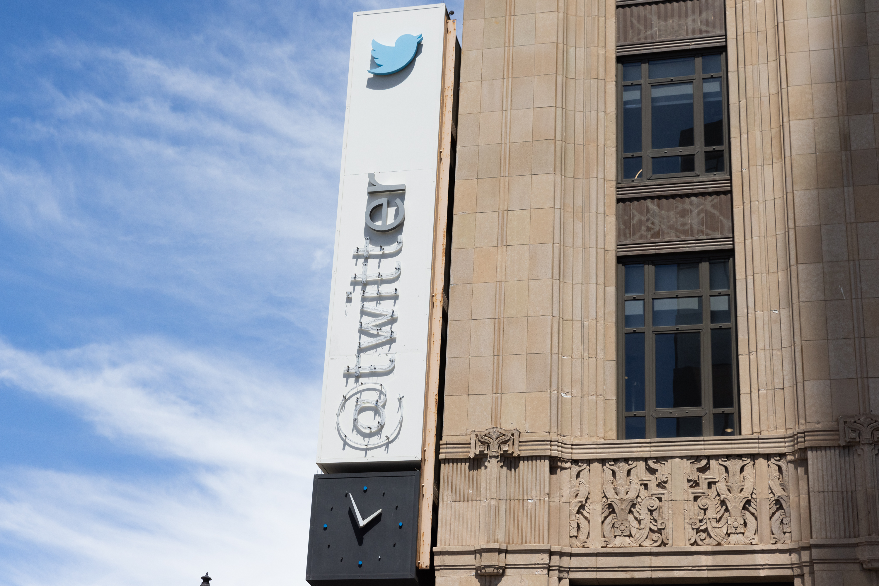 Twitter sign being removed from San Francisco headquarters – NBC