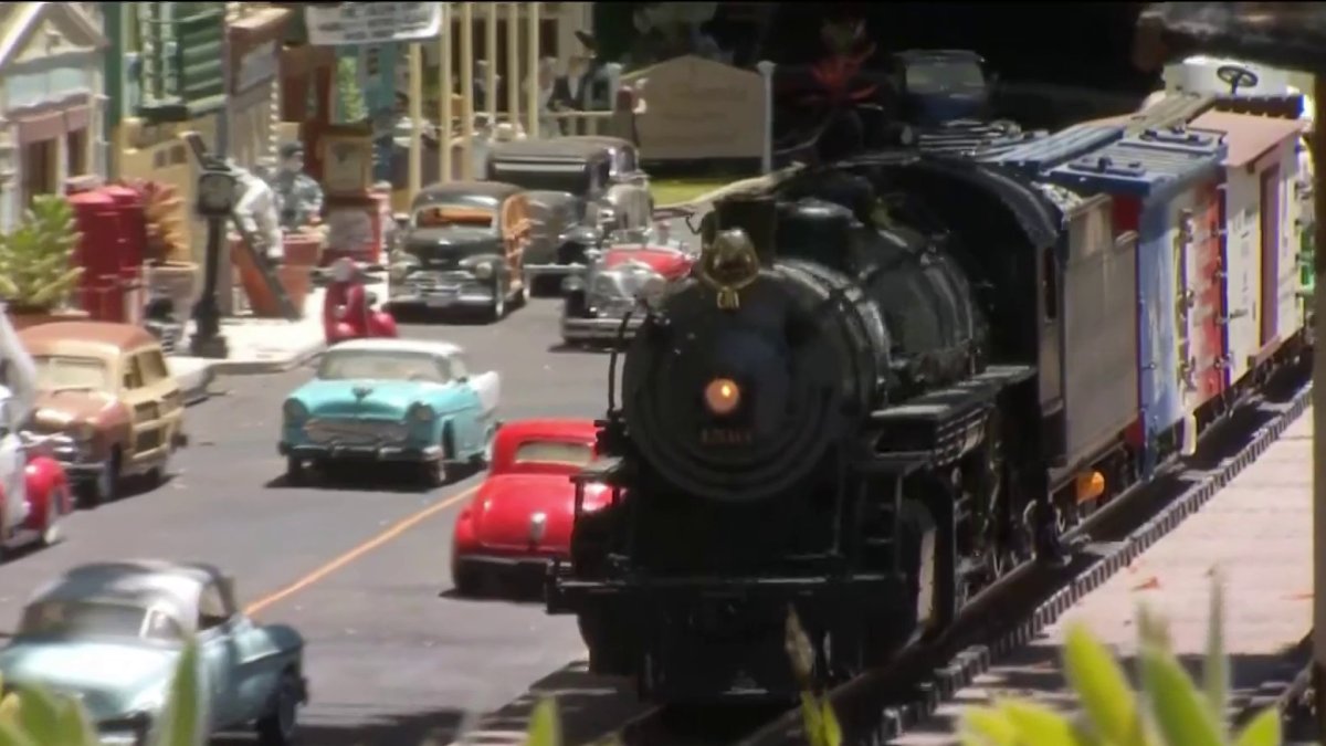 Mountain View model train featured in convention – NBC Bay Area