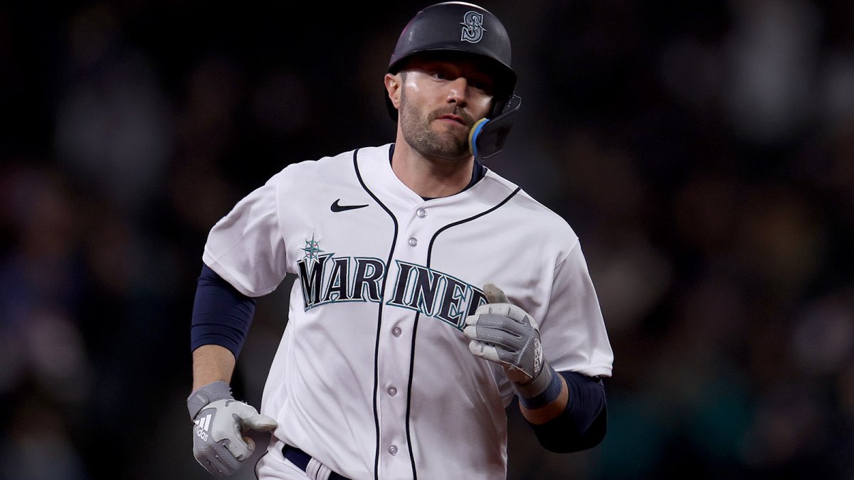 Why Giants acquired A.J. Pollock at MLB trade deadline amid struggles – NBC Bay Area - Vimarsana News