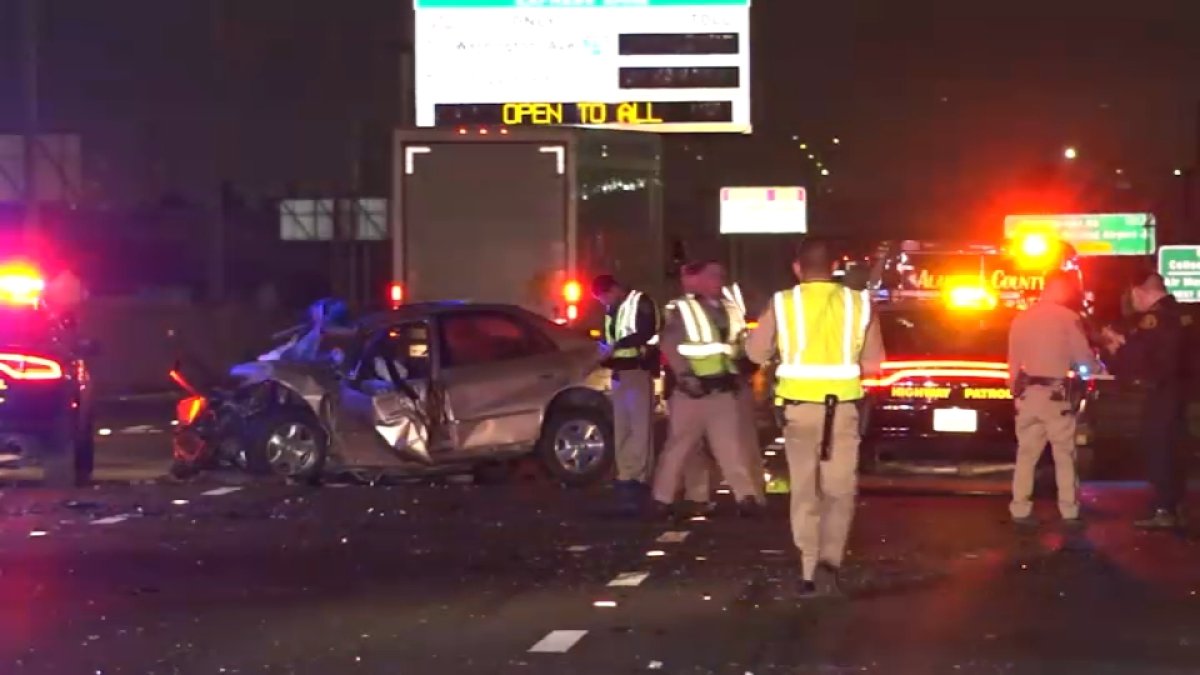 Fatal wreck on I880 in Oakland is followed by multivehicle injury