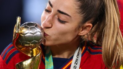 Spain's World Cup hero Olga Carmona received news of father's death after game