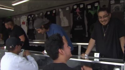 North Bay 49ers Fans Flock To Pop-Up Shops