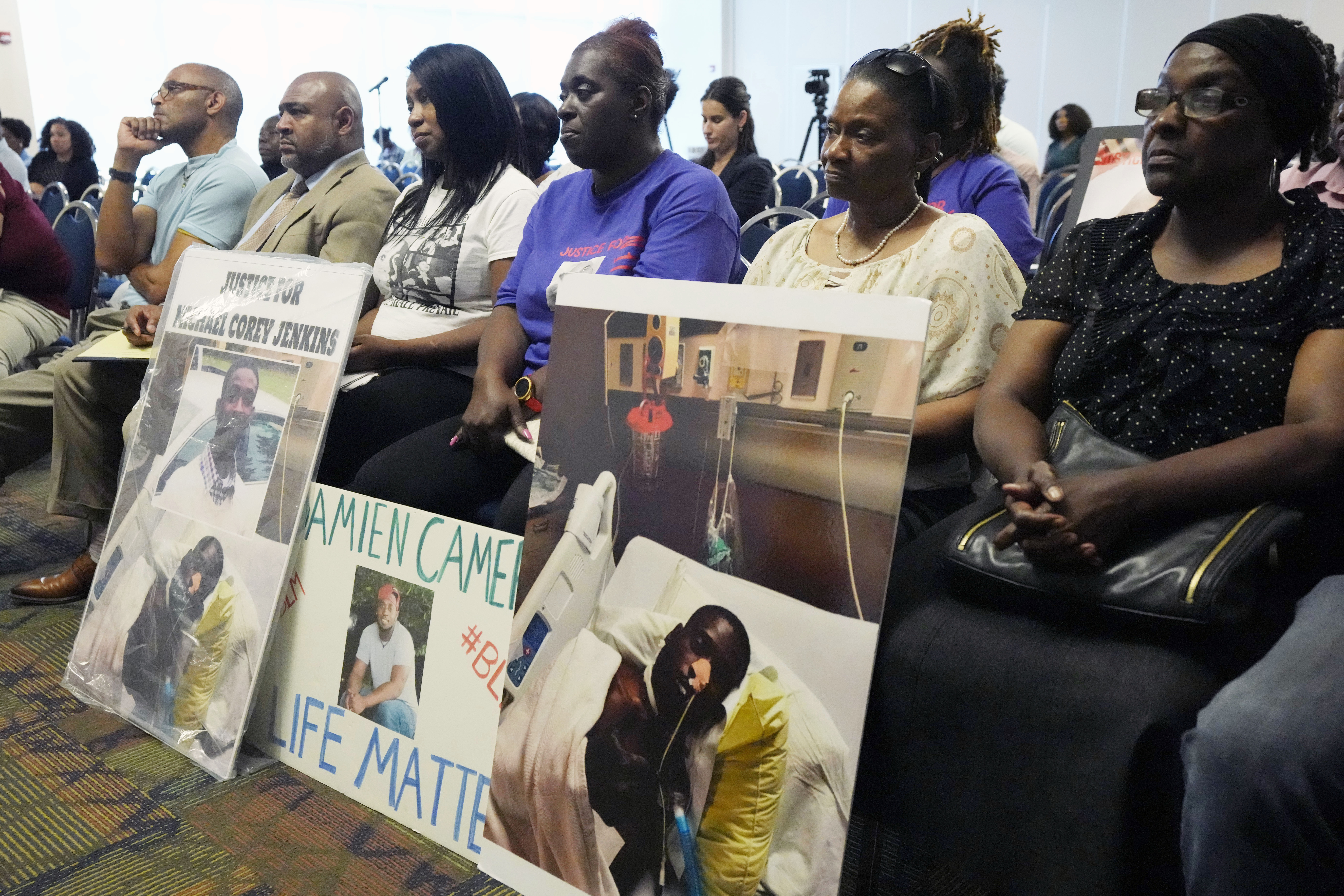 Officers in Mississippi plead guilty to racist assault on 2 Black men during raid – NBC Bay Area