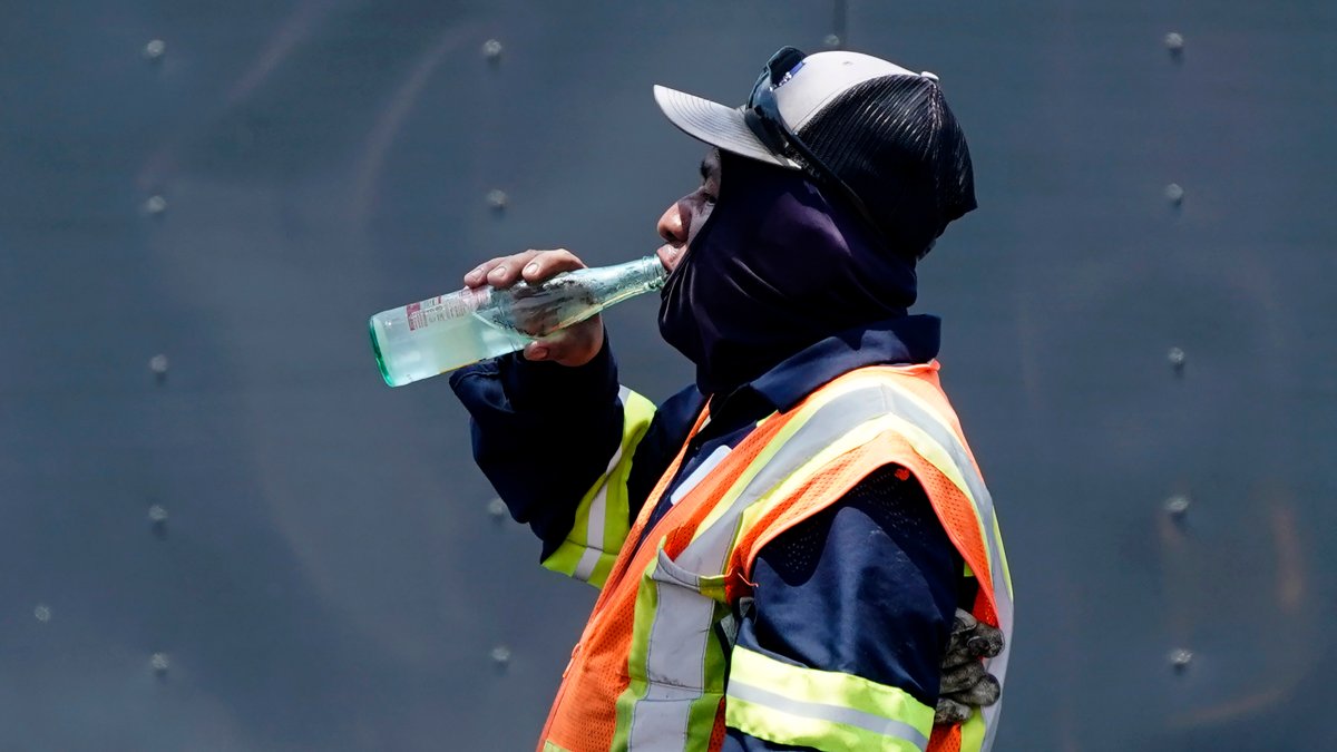 Would a Texas law take away workers' water breaks? – NBC Bay Area - Vimarsana News