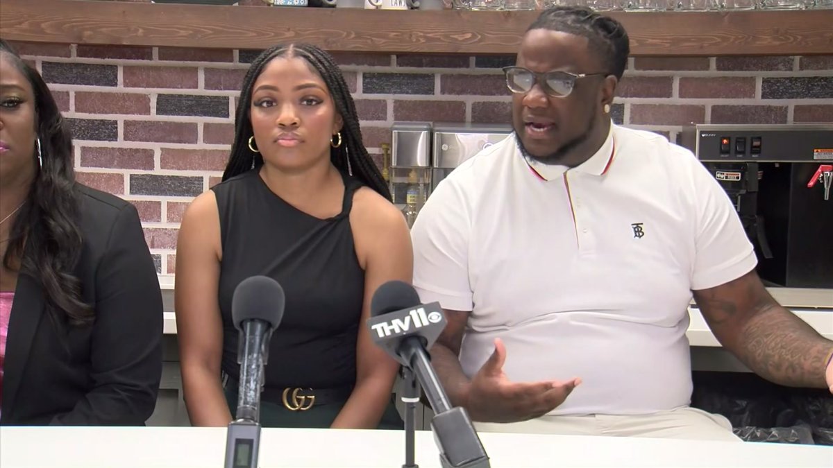 Family recalls being held at gunpoint by police after officer makes a typo while running plates – NBC Bay Area - Vimarsana News