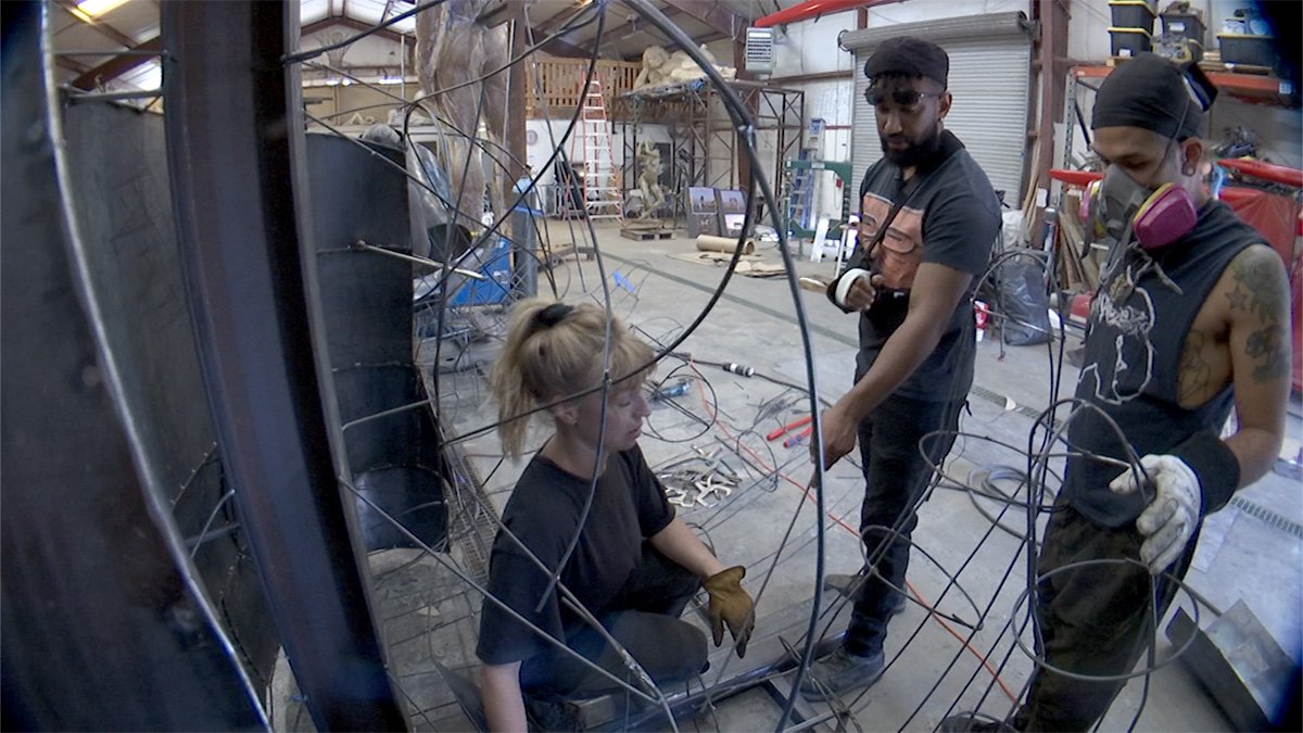 Thomas Williams Rigger After sculptor breaks hand, art community comes together to help finish ...