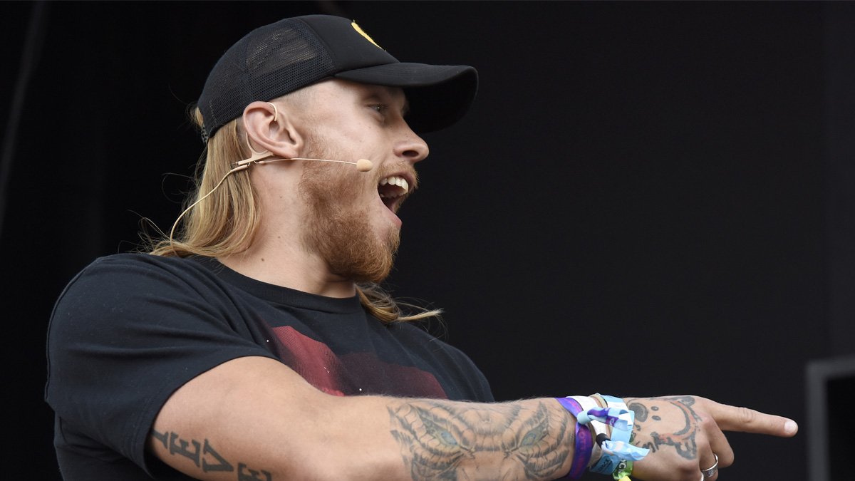 George Kittle hilariously recalls singing Kelly Clarkson at 2023 NFL Honors – NBC Bay Area - Vimarsana News