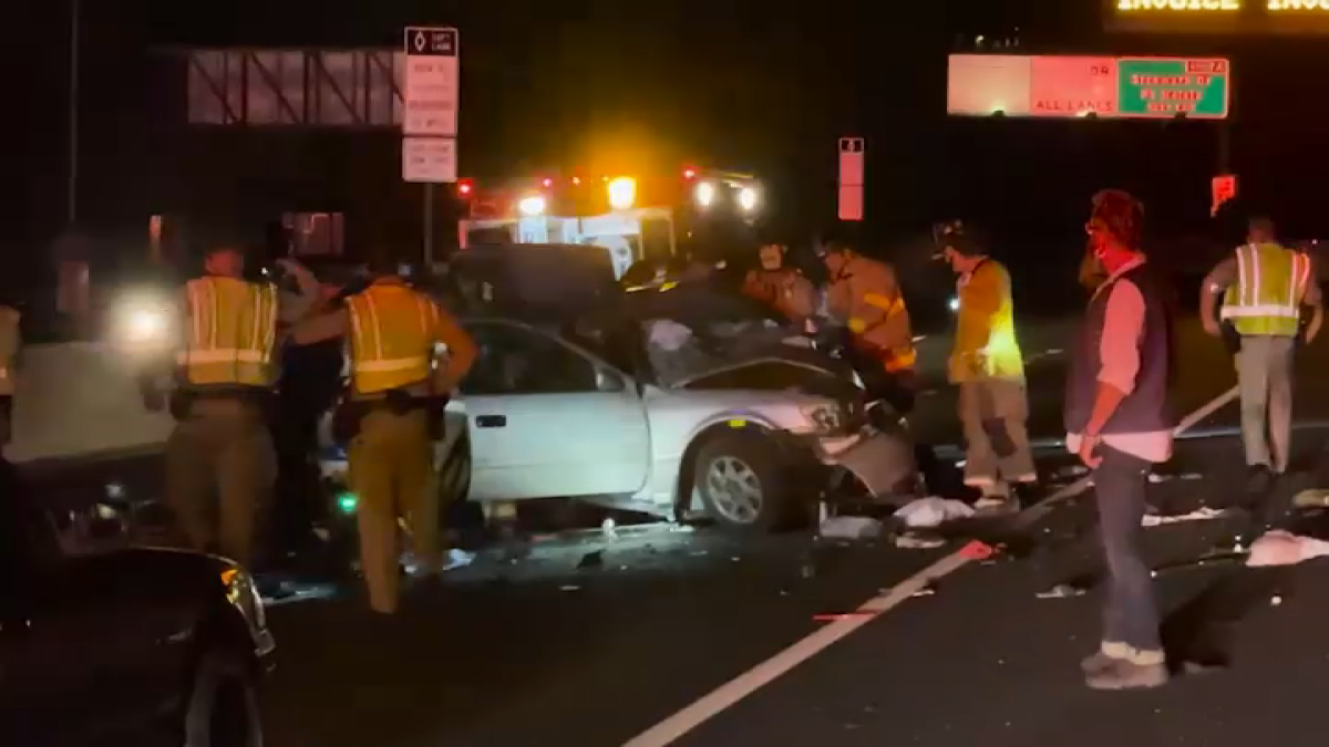 加州公路巡警称，奥克兰580号州际公路发生正面碰撞事故，造成1人死亡