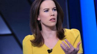 Kelly Evans