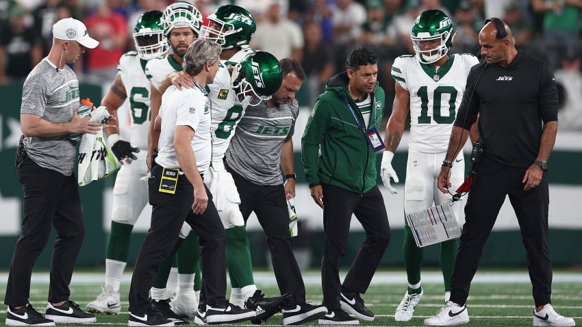 Jets QB Aaron Rodgers announces he had surgery to repair torn Achilles  tendon