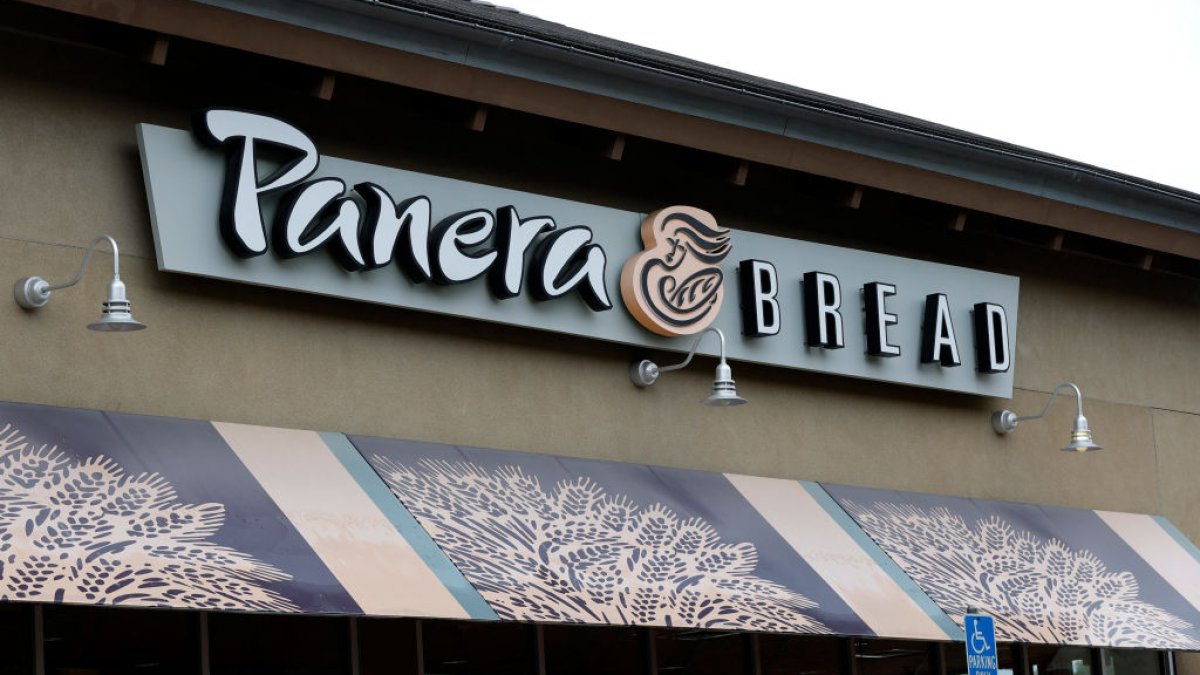 Panera Bread settles delivery prices lawsuit. How to file a claim for