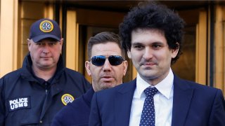 Former FTX Chief Executive Sam Bankman-Fried, who faces fraud charges over the collapse of the bankrupt cryptocurrency exchange, leaves the Manhattan federal court in New York City, March 30, 2023.