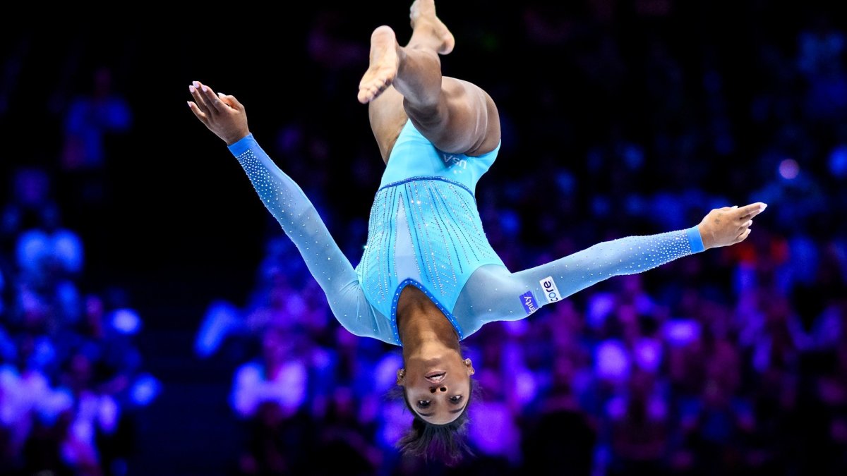 Simone Biles leads U.S. gymnastics to record 7th straight world title – NBC  Bay Area
