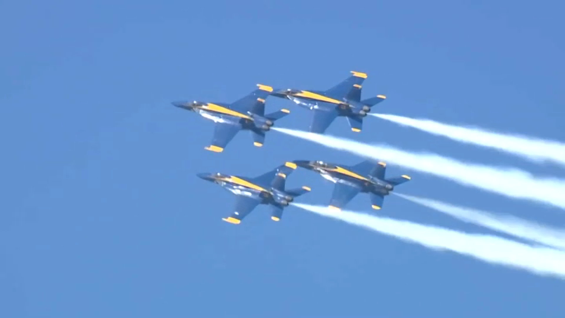 Meet the first female fighter pilot on Blue Angels Demonstration Team 