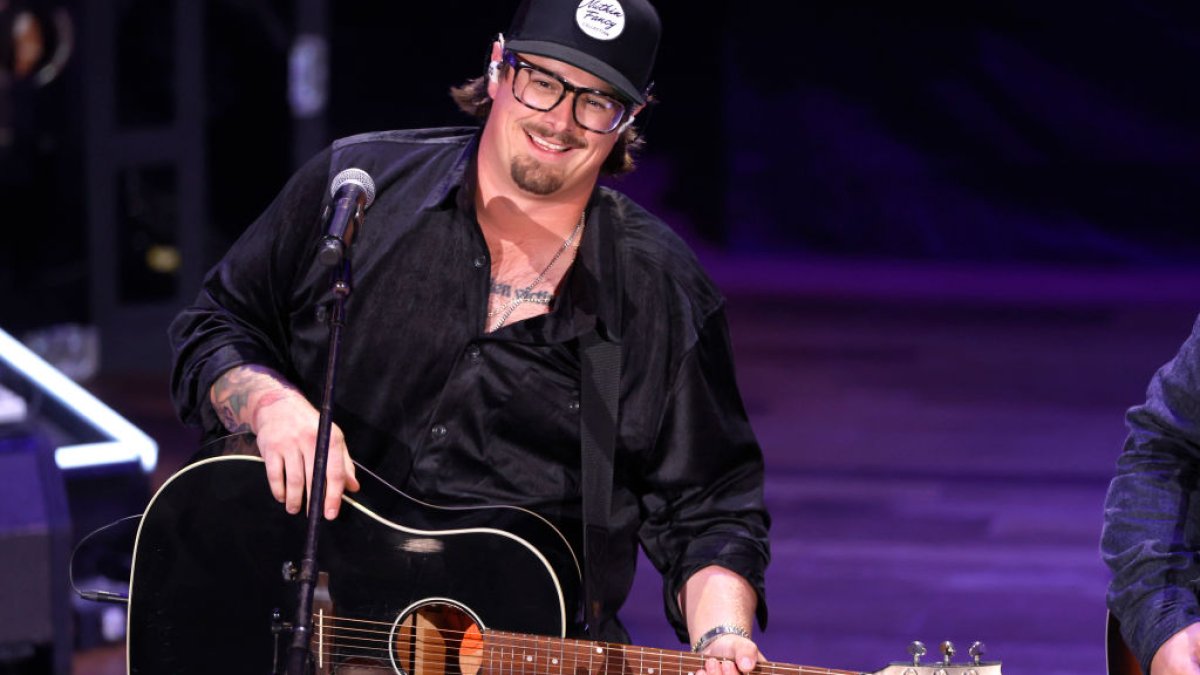 Country singer Hardy cancels tour due to serious anxiety: 'It has taken over my life' – NBC Bay Area - Vimarsana News