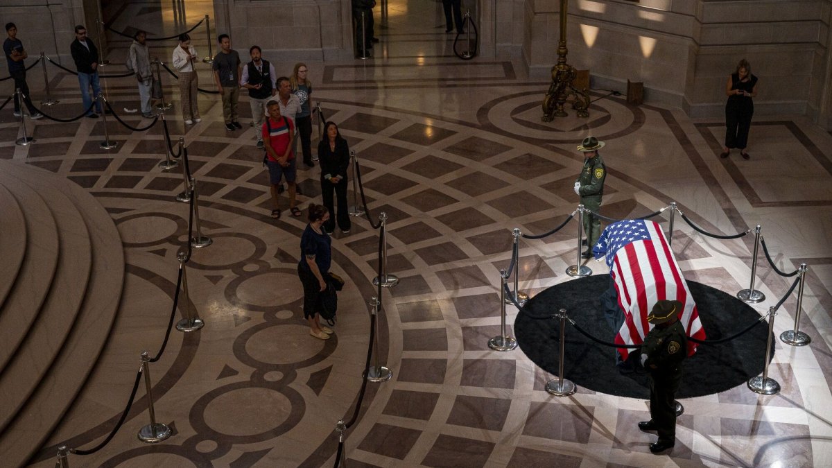Mourners pay their respects to Dianne Feinstein – NBC Bay Area - Vimarsana News