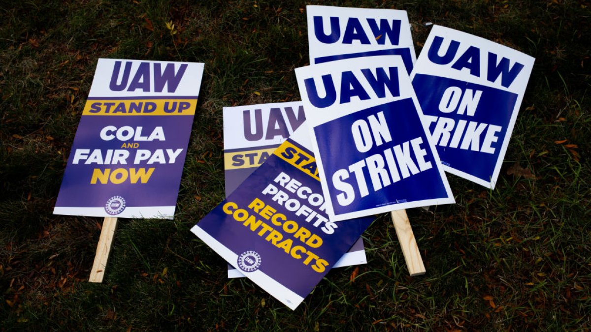 United Auto Workers increase number of workers on strike against General Motors – NBC Bay Area - Vimarsana News