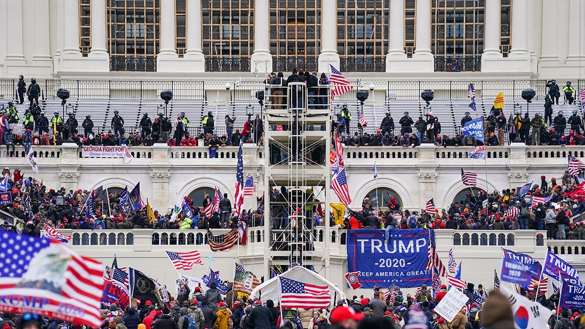 Kansas Proud Boy pleads guilty to obstruction charge in Jan. 6 attack on the Capitol – NBC Bay Area - Vimarsana News