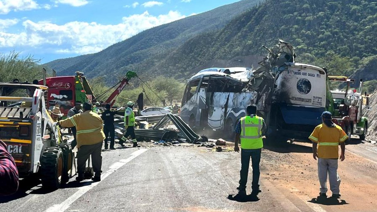 At least 16 migrants killed in bus crash in southern Mexico – NBC Bay Area