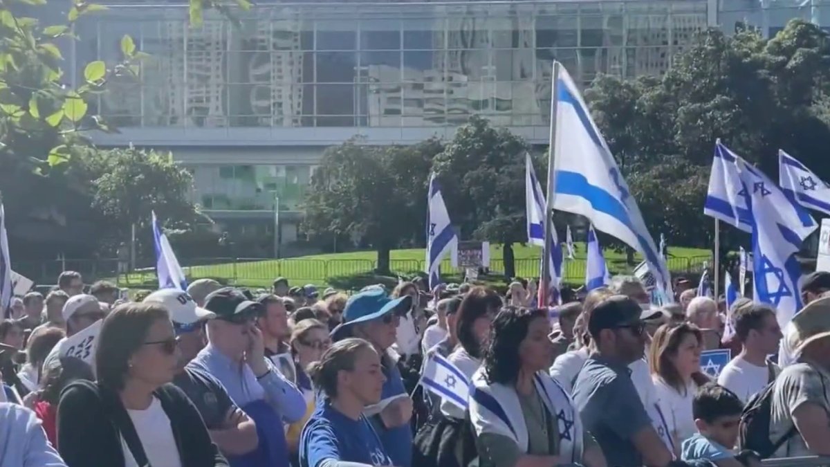 Demonstrators in San Francisco call for release of hostages by Hamas - Vimarsana News