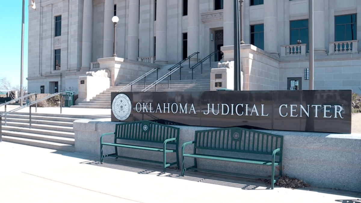 Lincoln County judge Traci Soderstrom faces removal for texting during trial – NBC Bay Area - Vimarsana News