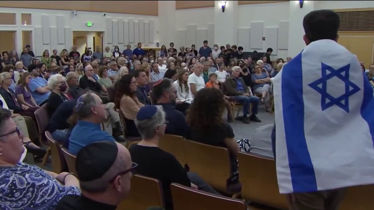 South Bay's Jewish community holds vigil to support Israel - Vimarsana News
