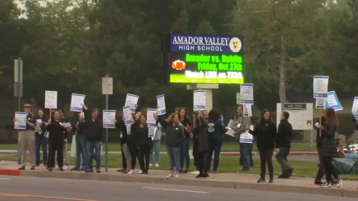 Pleasanton teachers walk picket lines amid contract talks – NBC Bay Area