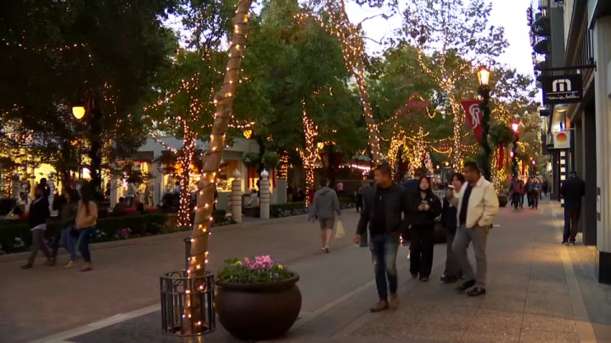 Cyber Monday spending expected to hit record $12 billion - Vimarsana News