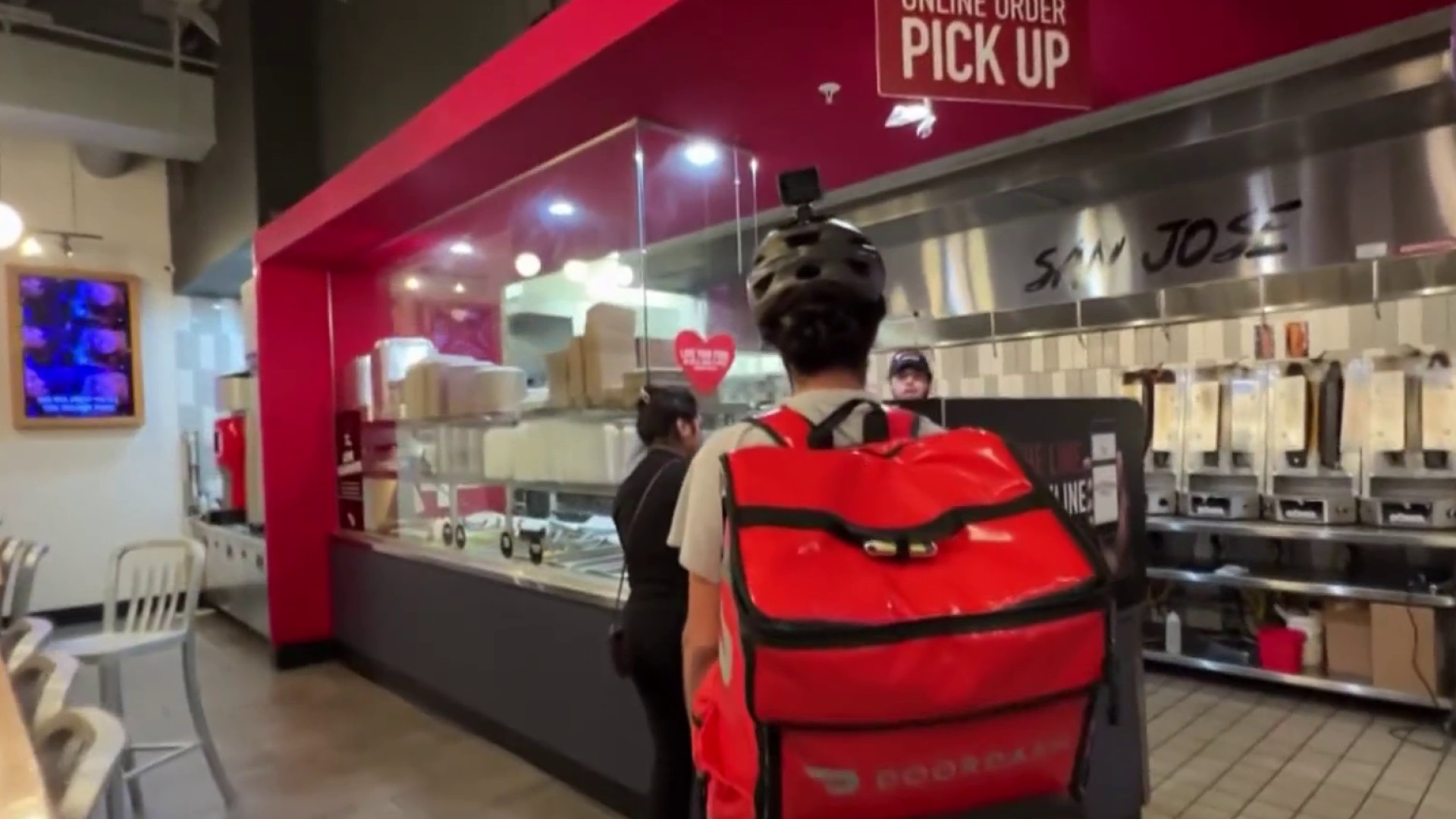 DoorDash warns customers who don't tip