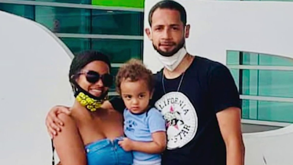 Deadly Bronx stabbing: Son, 19, arrested in killing of parents and 5-year-old son – NBC Bay Area - Vimarsana News