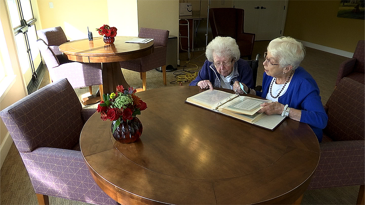 70年的友谊：生活在社区中的华尔纳特克里克女性们庆祝终身的纽带